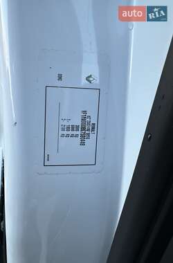 Грузовой фургон Renault Master 2021 в 