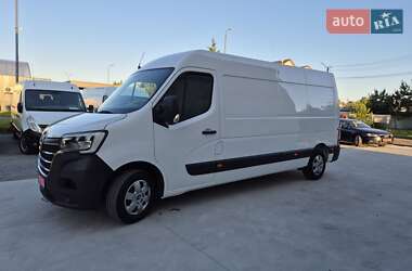 Грузовой фургон Renault Master 2022 в 