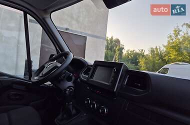 Грузовой фургон Renault Master 2022 в 