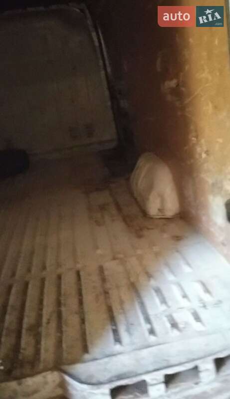 Грузовой фургон Renault Master 2011 в Луцке