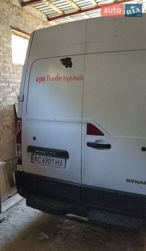 Грузовой фургон Renault Master 2011 в Луцке