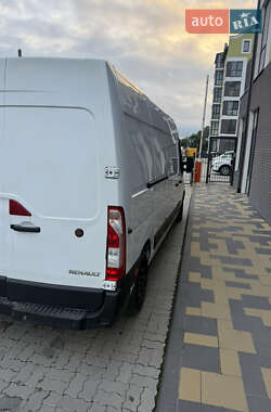 Вантажний фургон Renault Master 2017 в Жовкві
