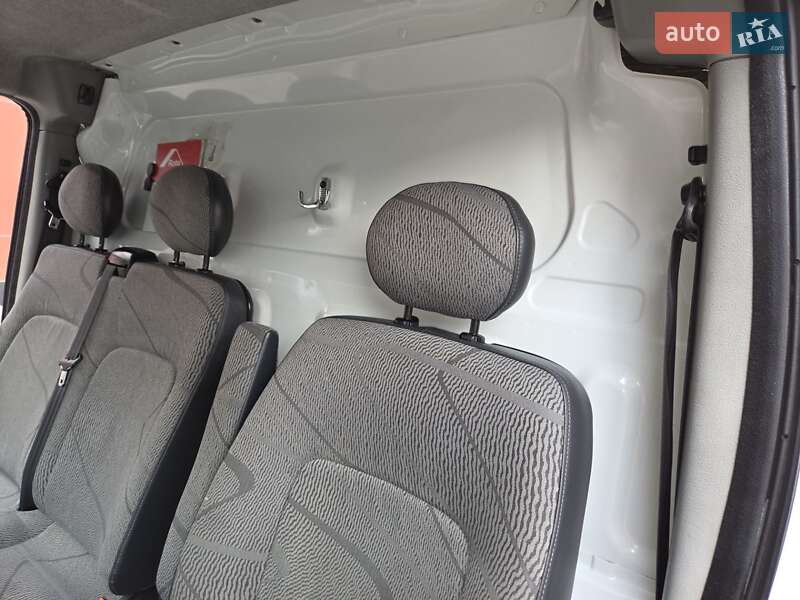 Грузовой фургон Renault Master 2008 в Ровно