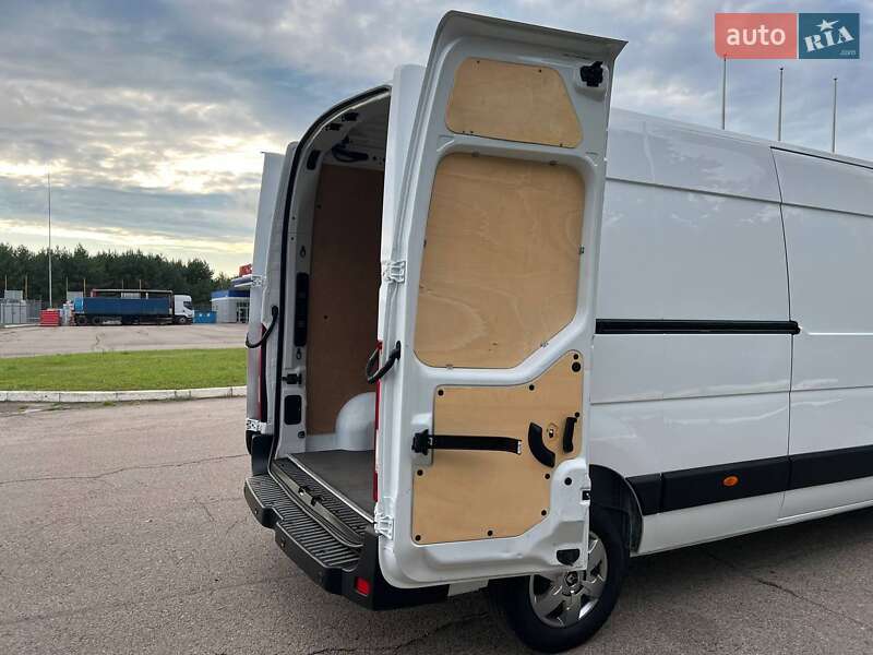 Грузовой фургон Renault Master 2022 в Киеве