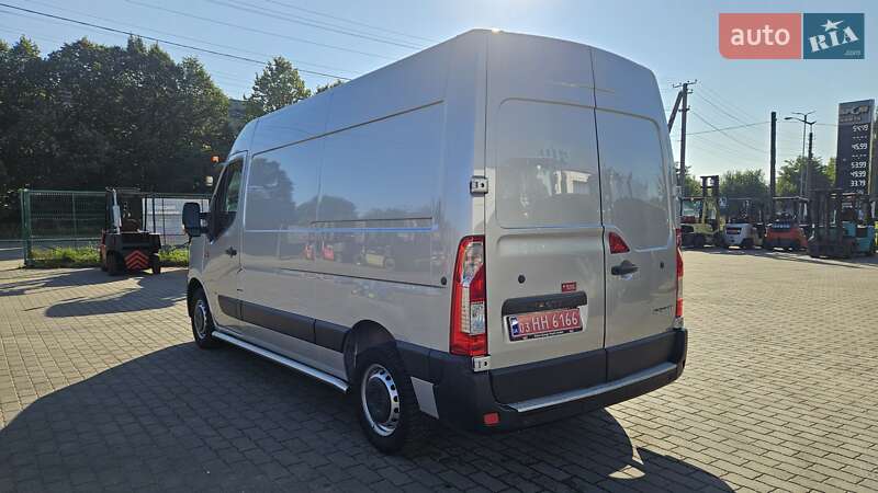 Вантажний фургон Renault Master 2021 в Радомишлі