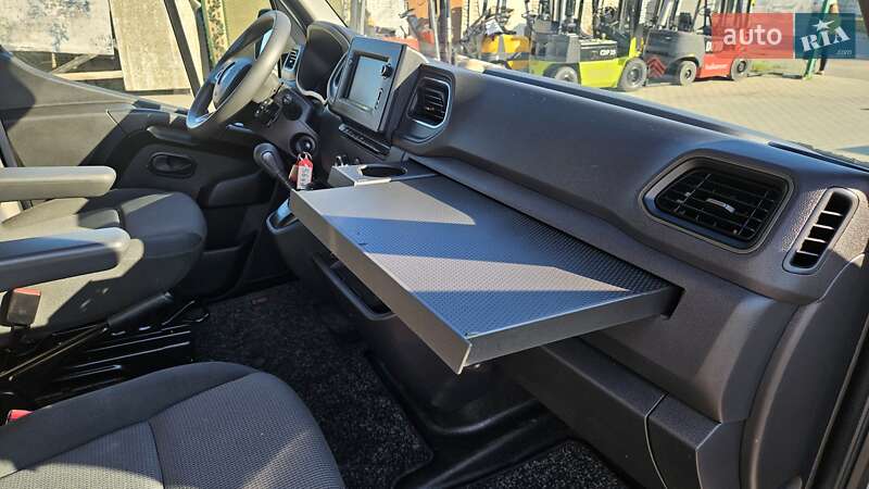 Вантажний фургон Renault Master 2021 в Радомишлі