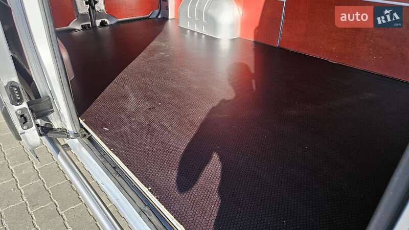 Вантажний фургон Renault Master 2021 в Радомишлі