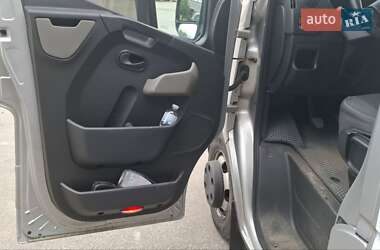Грузовой фургон Renault Master 2012 в 