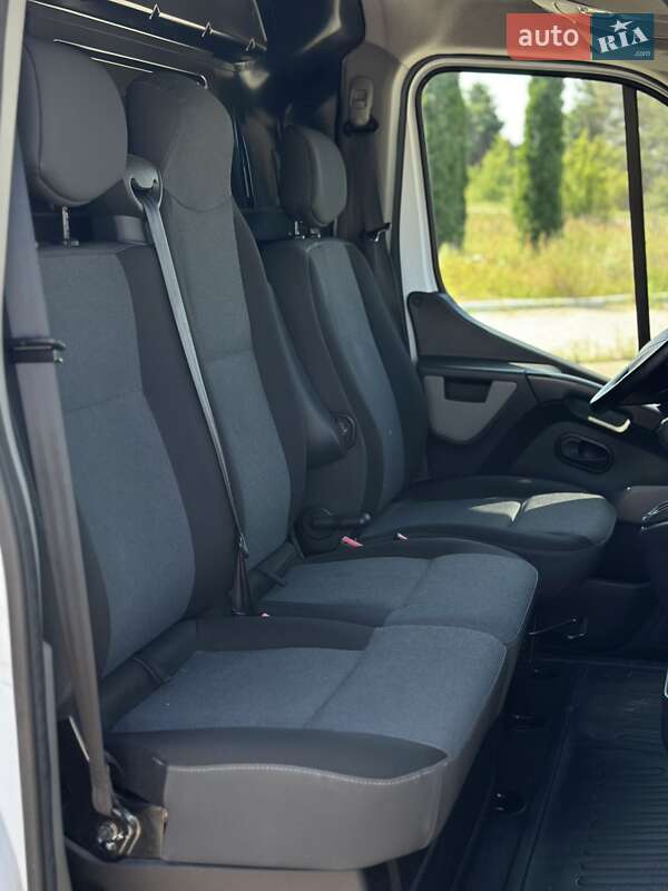 Грузовой фургон Renault Master 2018 в Дубно