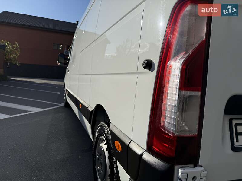 Грузовой фургон Renault Master 2023 в Киеве