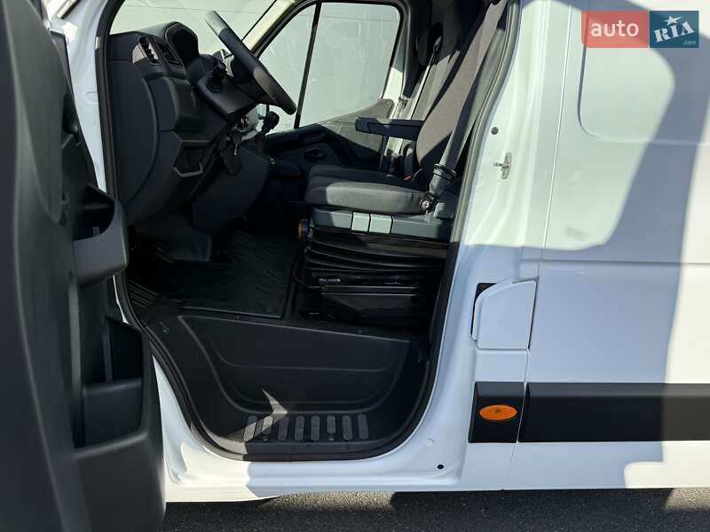 Грузовой фургон Renault Master 2023 в Киеве