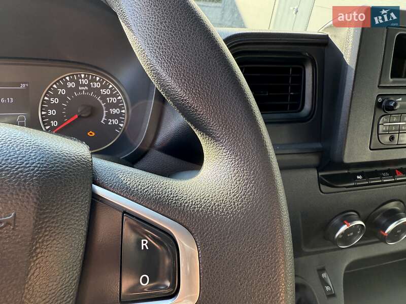 Грузовой фургон Renault Master 2023 в Киеве
