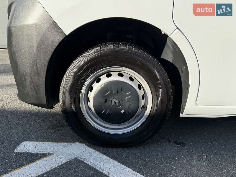 Грузовой фургон Renault Master 2023 в Киеве