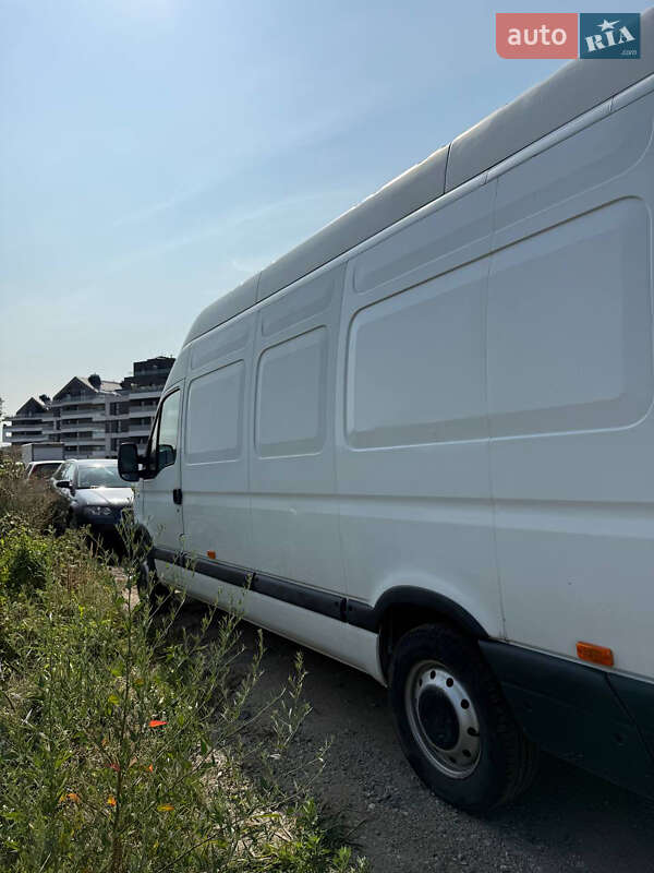 Грузовой фургон Renault Master 2010 в Львове