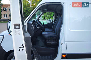 Грузовой фургон Renault Master 2021 в 
