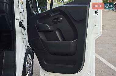 Грузовой фургон Renault Master 2021 в 