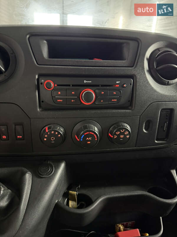 Вантажопасажирський фургон Renault Master 2018 в Луцьку фото 11 Вантажопасажирський фургон Renault Master 2018 в Луцьку