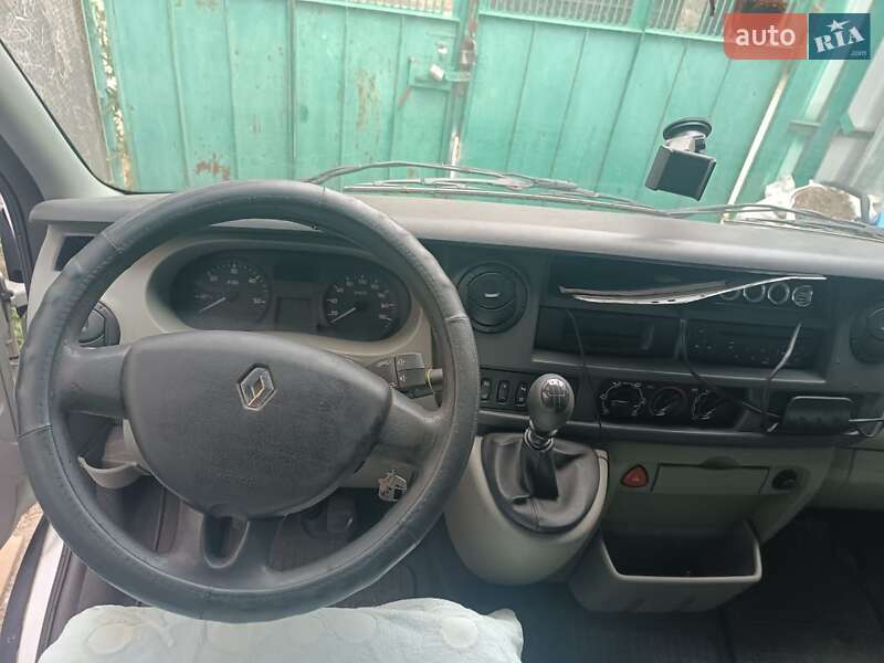 Грузовой фургон Renault Master 2007 в Одессе