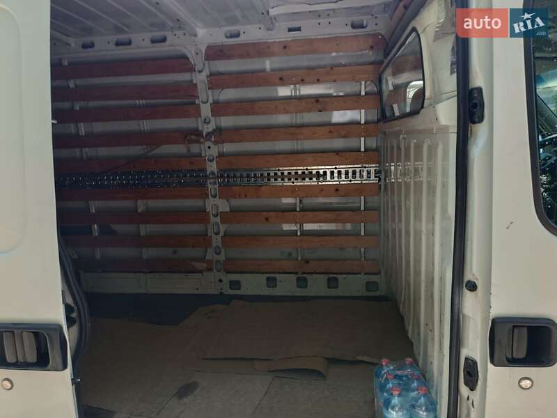 Грузовой фургон Renault Master 2007 в Одессе