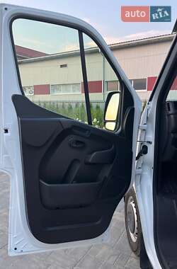 Грузовой фургон Renault Master 2021 в 
