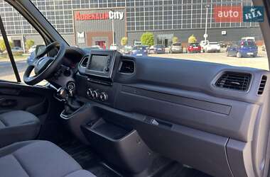 Грузовой фургон Renault Master 2020 в 