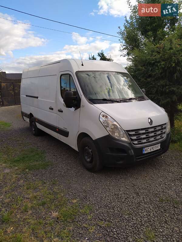 Грузовой фургон Renault Master 2011 в 