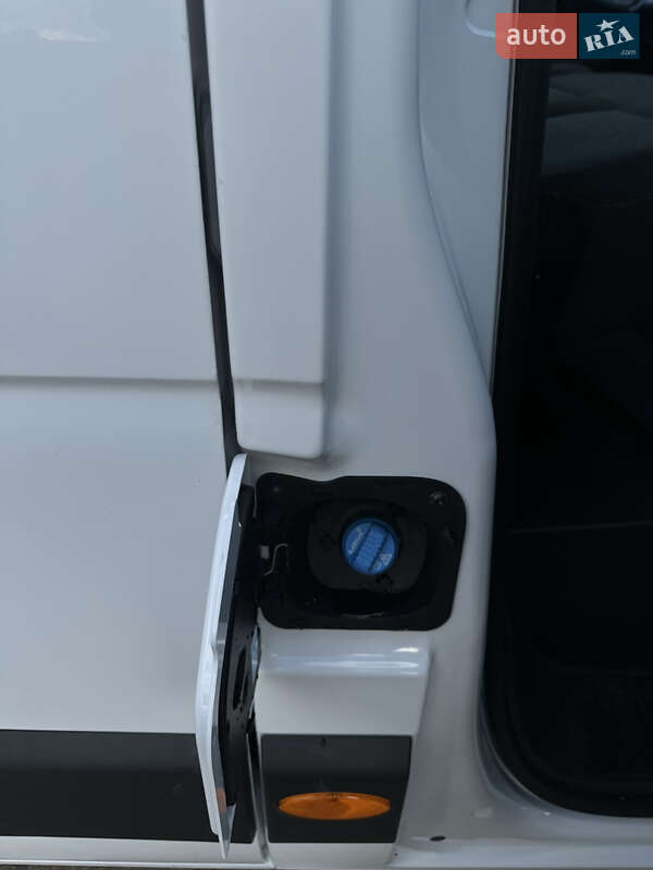 Грузовой фургон Renault Master 2022 в Долине