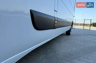Грузовой фургон Renault Master 2021 в 