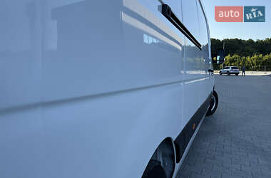 Грузовой фургон Renault Master 2021 в 