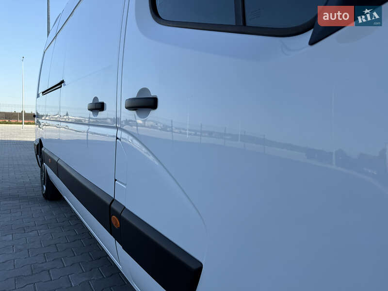 Грузовой фургон Renault Master 2021 в Дубно