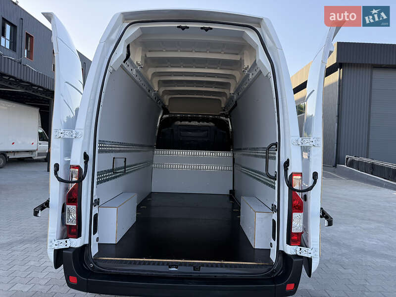 Грузовой фургон Renault Master 2021 в Дубно
