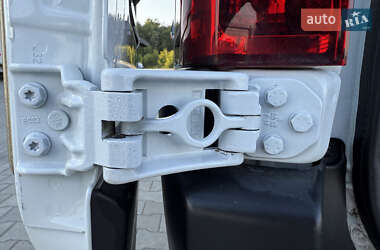 Грузовой фургон Renault Master 2021 в 