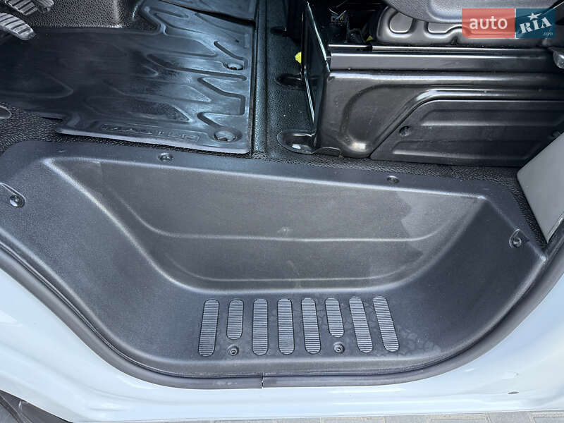 Грузовой фургон Renault Master 2021 в Дубно