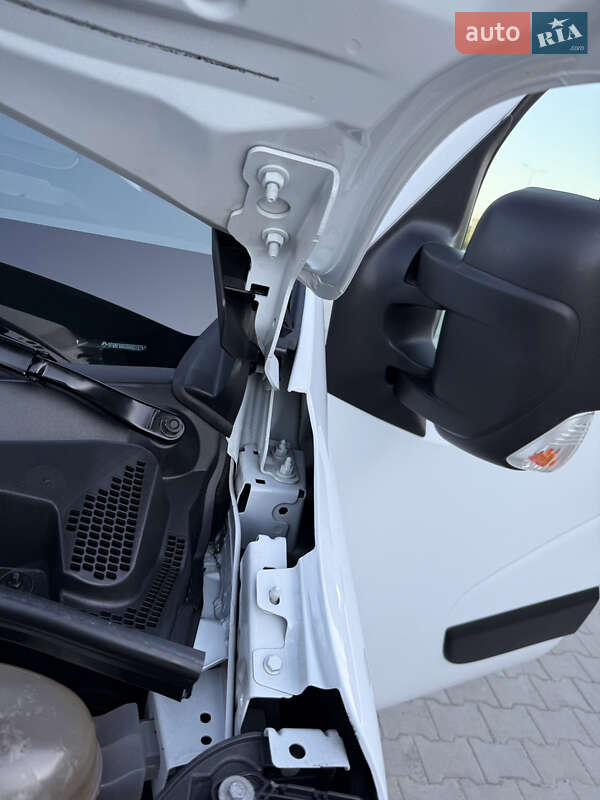 Грузовой фургон Renault Master 2021 в Дубно