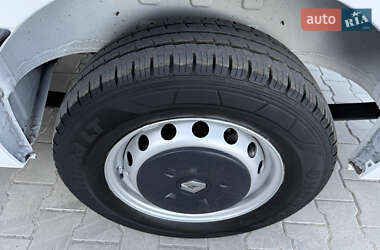 Грузовой фургон Renault Master 2021 в 