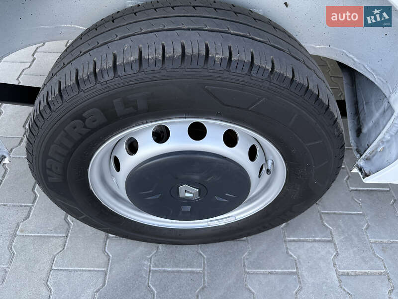 Грузовой фургон Renault Master 2021 в Дубно