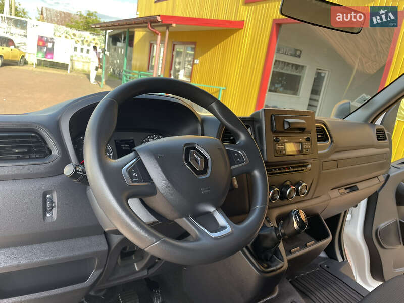 Грузовой фургон Renault Master 2022 в Дрогобыче