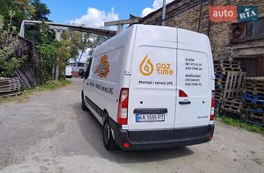 Грузовой фургон Renault Master 2023 в 
