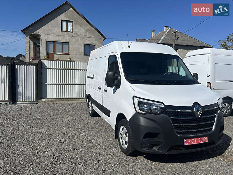 Грузовой фургон Renault Master 2020 в Хусте