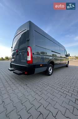 Грузовой фургон Renault Master 2023 в 