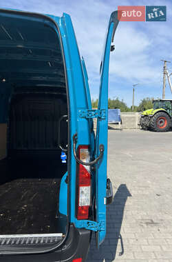 Грузовой фургон Renault Master 2021 в 