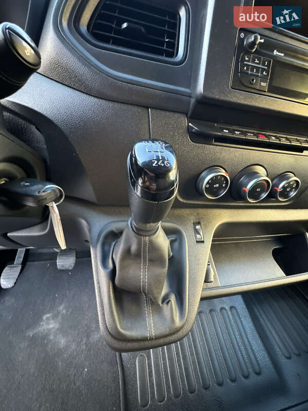 Грузовой фургон Renault Master 2020 в Киеве