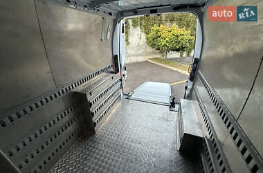 Грузовой фургон Renault Master 2021 в 