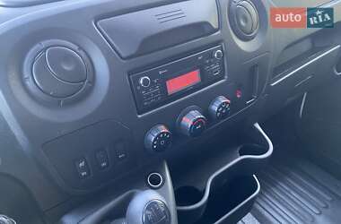Грузовой фургон Renault Master 2019 в 