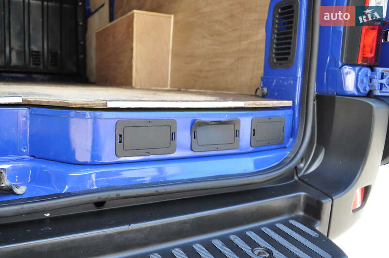 Грузовой фургон Renault Master 2021 в Киеве