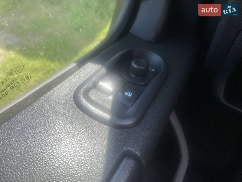 Грузовой фургон Renault Master 2016 в Ровно