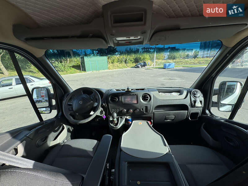 Микроавтобус Renault Master 2017 в Львове