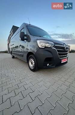 Грузовой фургон Renault Master 2022 в 