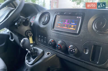 Грузовой фургон Renault Master 2018 в 