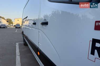 Грузовой фургон Renault Master 2021 в 